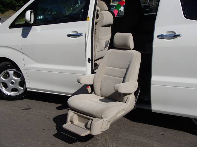 Toyota Alphard Welcab side lift seat operation