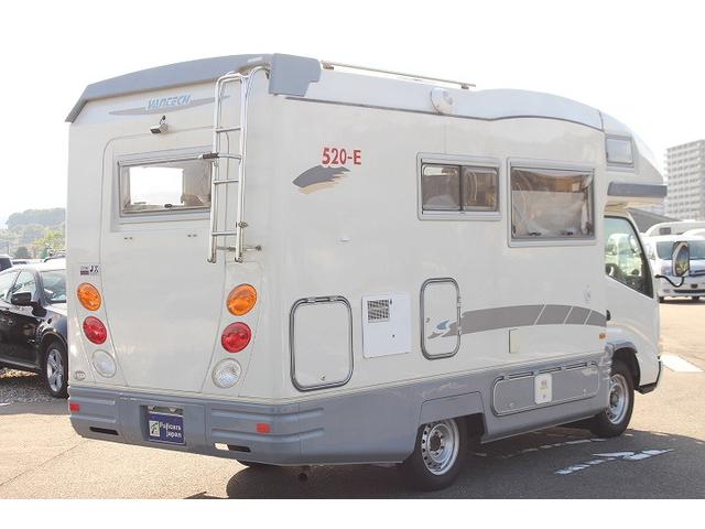 2010 Toyota Camroad motor home rear