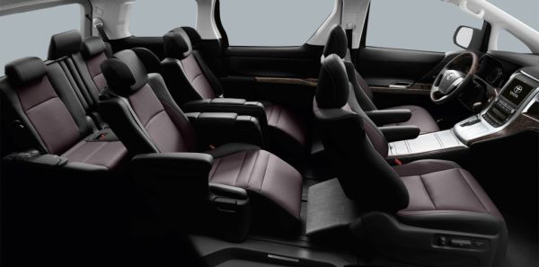 Toyota Alphard Hybrid interior