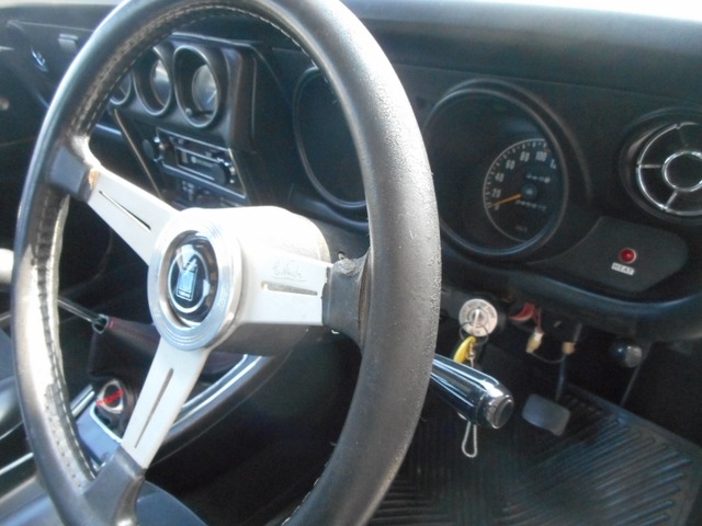 1976 Mazda RX 3 Savanna steering wheel