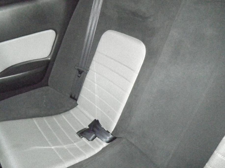 2001 Nissan Skyline R34 GT-T rear seat