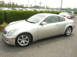 V35 coupe front left