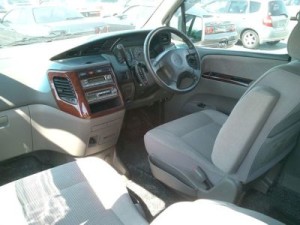 2001 Nissan Elgrand interior rear seat front seat