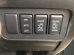 2005 Nissan Elgrand E51 3.5L 2WD Highway Star 8-seater powerslide door switches