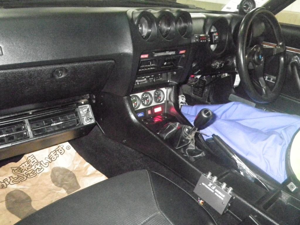 1977 Nissan Fairlady Z S31 coupe interior