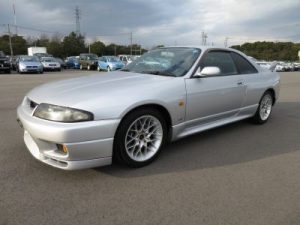 R33 GTR left front