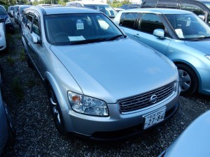 2004 Nissan Stagea AR-X front