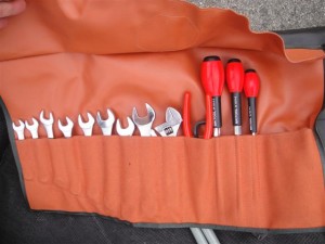 1995 mg RV8 tools