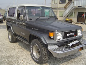 1989 Toyota Landcruiser BJ74 4WD front