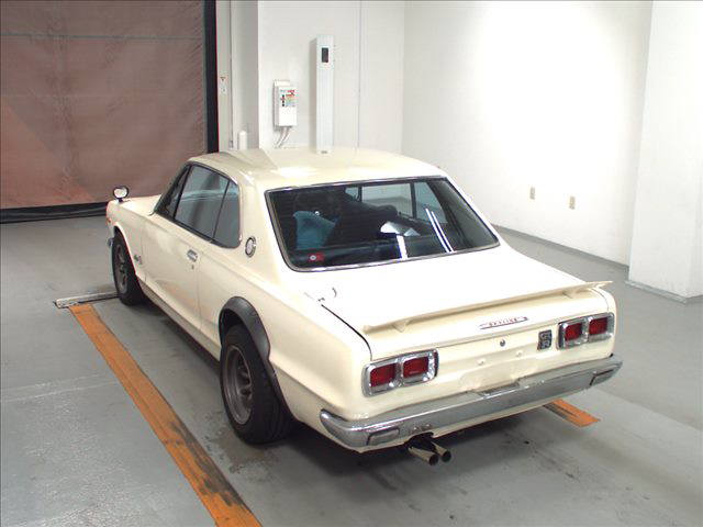 Nissan Skyline KGC10 71