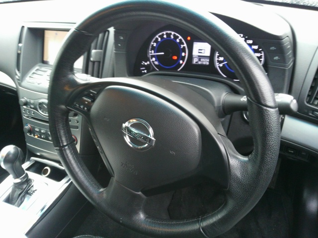 2010 Nissan Skyline V36 coupe steering wheel