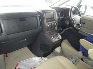 2007 Mitsubishi Delica D5 21