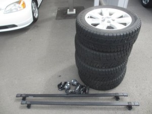 2009 Mitsubishi Delica D5 4WD spare wheels