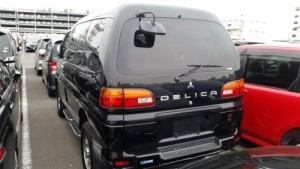 2003 Mitsubishi Delica PD6W Chamonix 7-seater rear