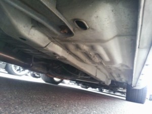 1992 Nissan Skyline R32 GTR silver underbody 4