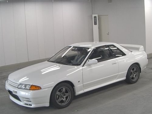 1994 Nissan Skyline R32 GT-R auction left front