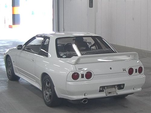 1994 Nissan Skyline R32 GT-R auction rear left