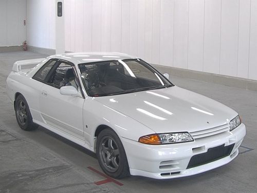 1994 Nissan Skyline R32 GT-R auction right front
