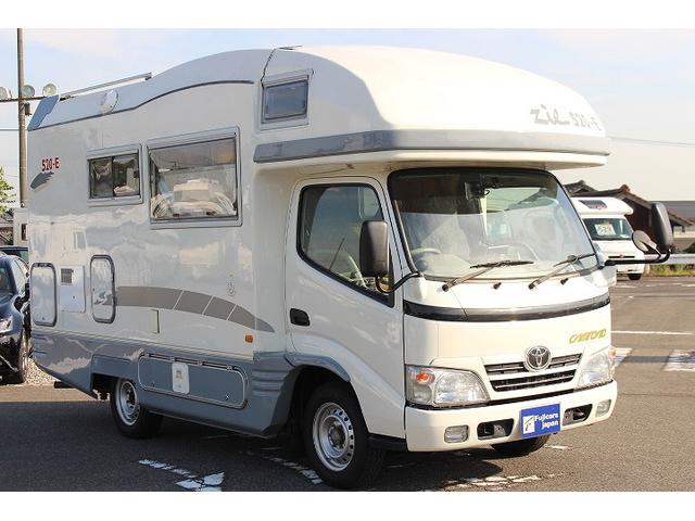 2010 Toyota Camroad motor home front