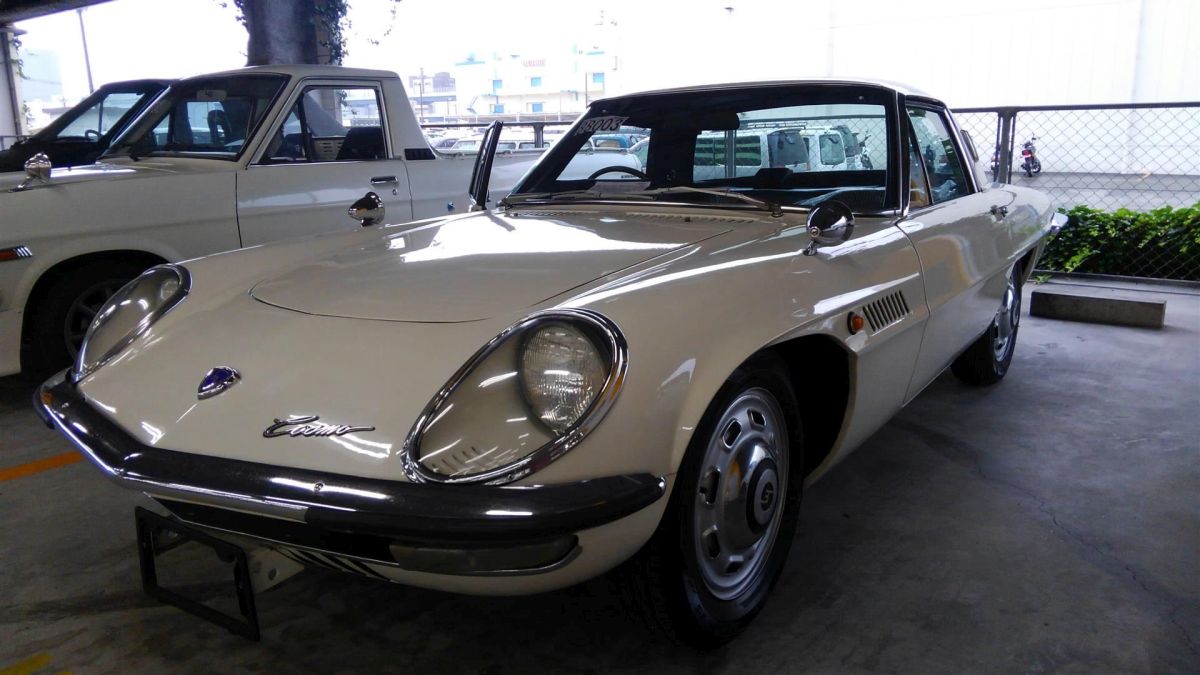 RARE 1968 Mazda Cosmo Sports L10A coupe - Prestige Motorsport