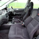 2004 Mitsubishi Lancer EVO 8 front seat