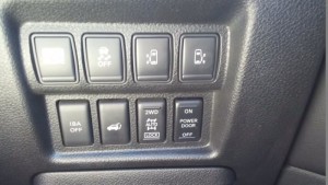 2010 Nissan Elgrand E52 4WD equipment 2
