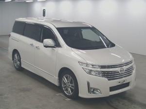 2011 Nissan ELgrand Highway Star Premium 350 4WD auction front