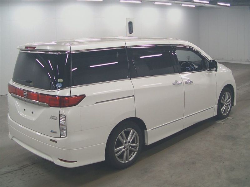 2011 Nissan ELgrand Highway Star Premium 350 4WD auction right rear