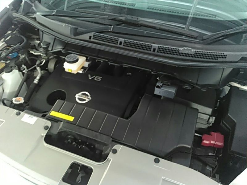 2011 Nissan ELgrand Highway Star Premium 350 4WD engine bay