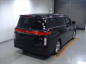 2011 Nissan Elgrand Highway Star Premium 350 4WD black auction rear 2