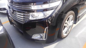 2011 Nissan Elgrand Highway Star Premium 350 4WD black left front closeup