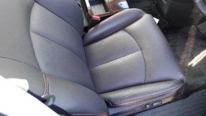 2011 Nissan Elgrand Highway Star Premium 350 4WD black seat closeup