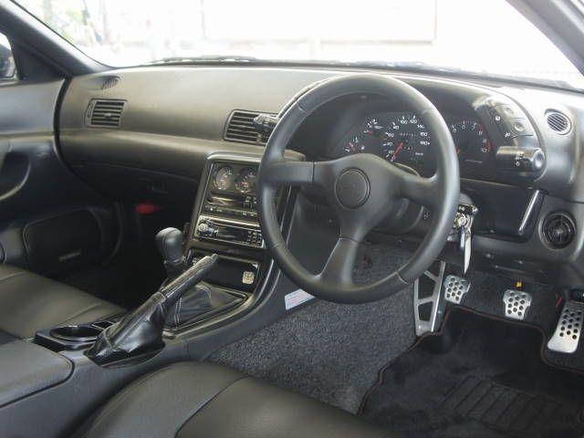 Nissan Skyline GTR NISMO spec interior