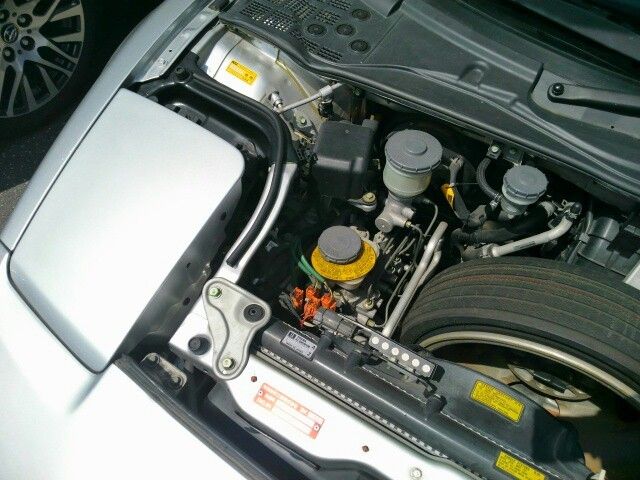 1992 Honda NSX coupe engine bay 3