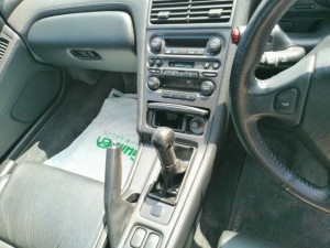 1992 Honda NSX coupe gearshift
