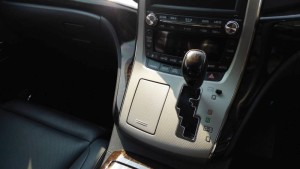 2012 Toyota Vellfire Hybrid ZR transmission