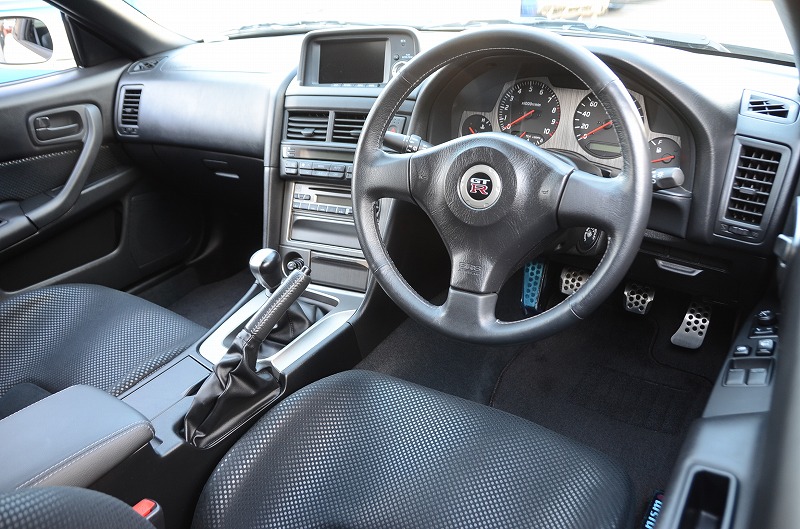 2001 Nissan Skyline R34 GTR interior