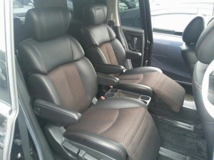 2010-nissan-elgrand-e52-highway-star-350-2wd-black-13