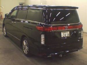 2010-nissan-elgrand-e52-highway-star-350-2wd-black-56