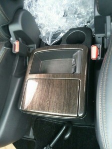 2010-nissan-elgrand-e52-highway-star-350-2wd-interior-1