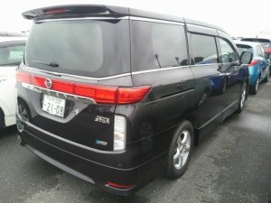 2010-nissan-elgrand-e52-highway-star-350-2wd-right-rear