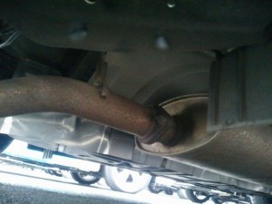 2010-nissan-elgrand-e52-highway-star-350-2wd-underbody-1