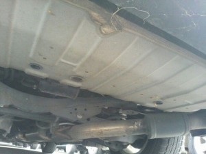2010-nissan-elgrand-e52-highway-star-350-2wd-underbody-7