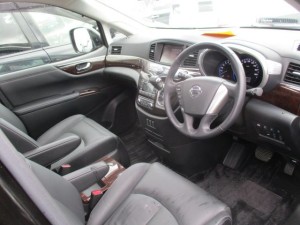 2011-nissan-elgrand-e52-vip-2wd-3-5l-interior-2