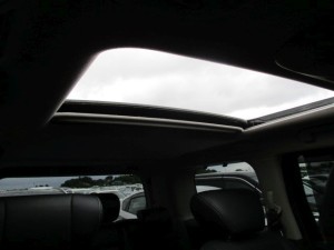 2011-nissan-elgrand-e52-vip-2wd-3-5l-sunroof