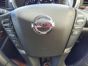 2011-nissan-elgrand-highway-star-350-4wd-6