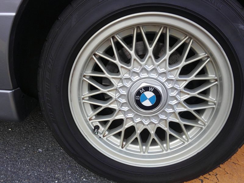 1987 BMW M3 E30 coupe wheel 4