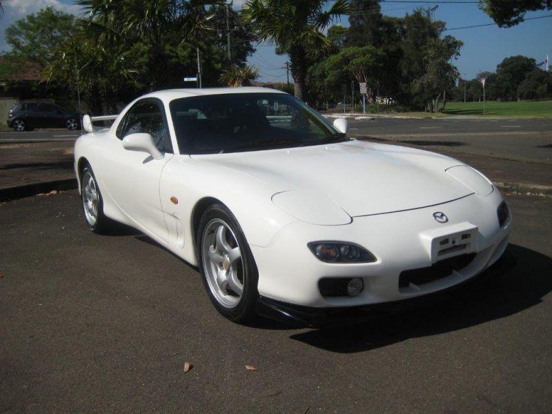 2000 Mazda RX-7 RS front right