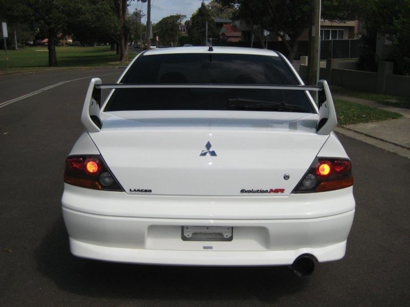 2004 Mitsubishi Lancer EVO 8 GSR white rear