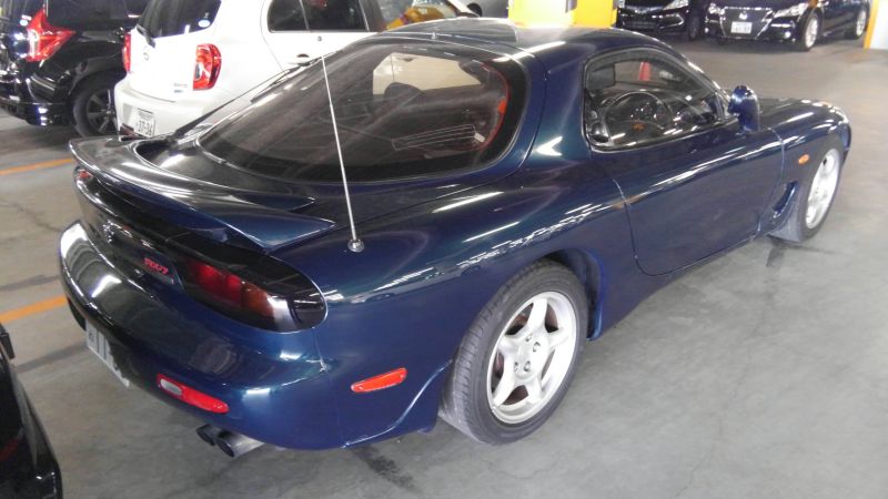 1992 Mazda RX-7 Type R right rear